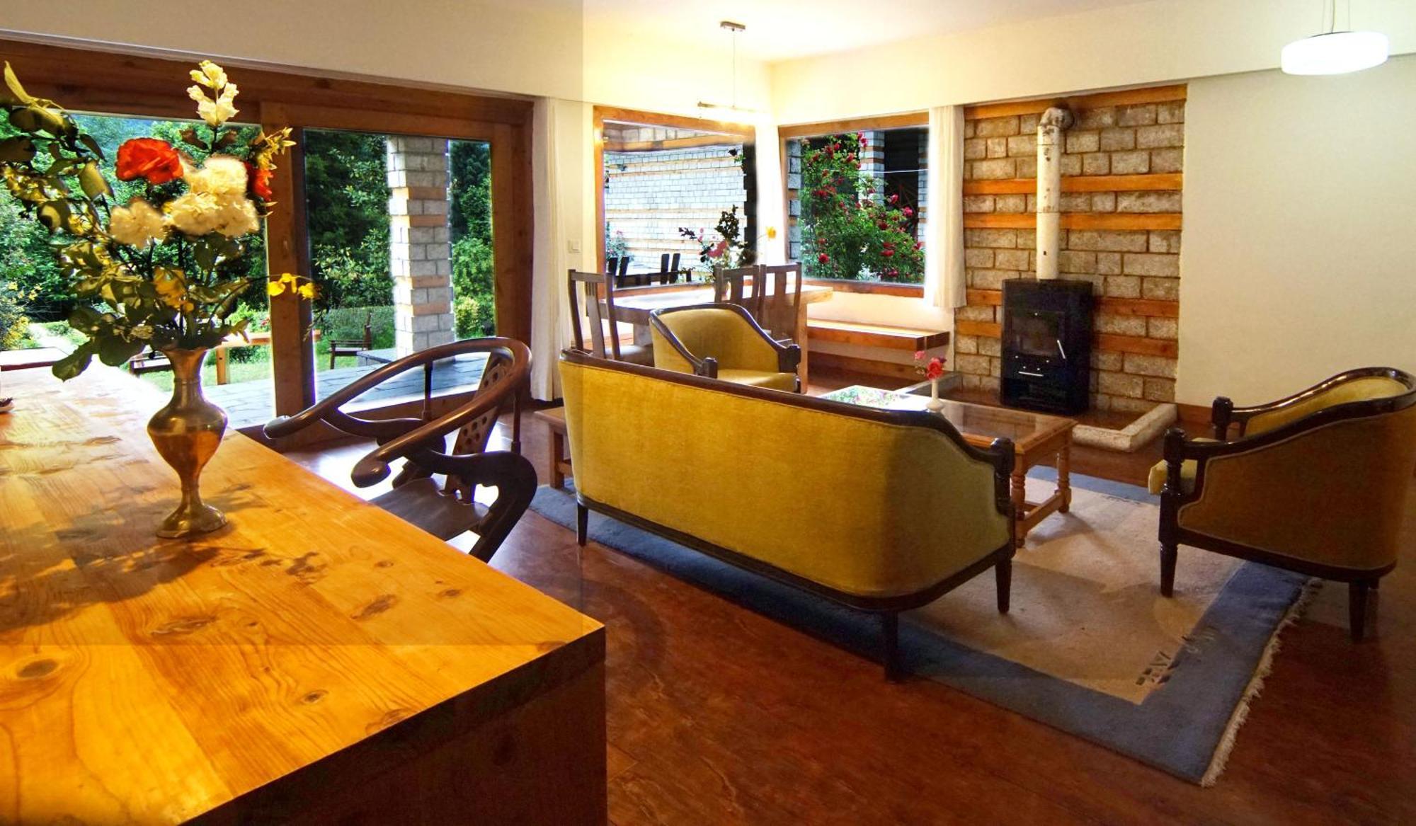 Banon Resorts Manali  Luaran gambar