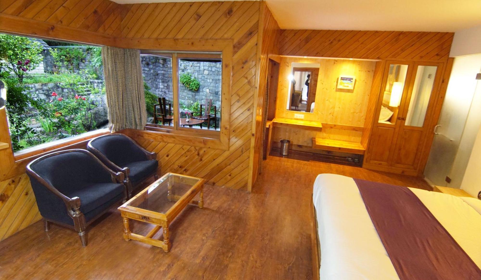 Banon Resorts Manali  Luaran gambar
