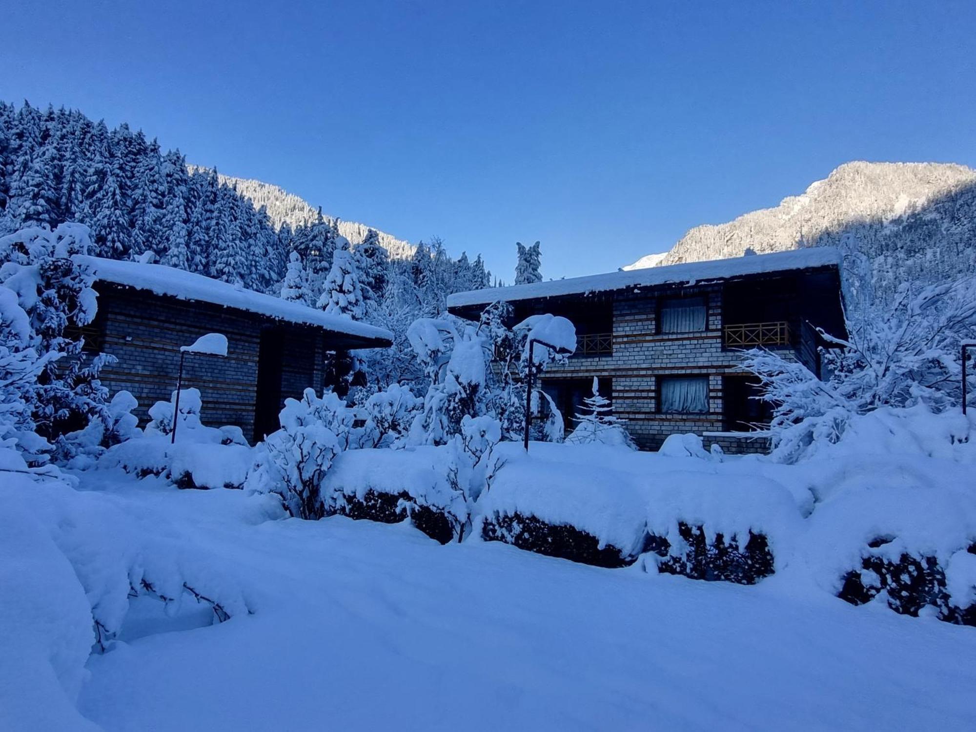Banon Resorts Manali  Luaran gambar