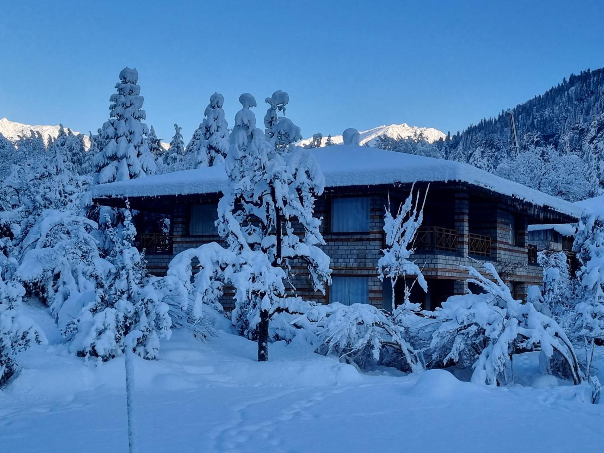 Banon Resorts Manali  Luaran gambar