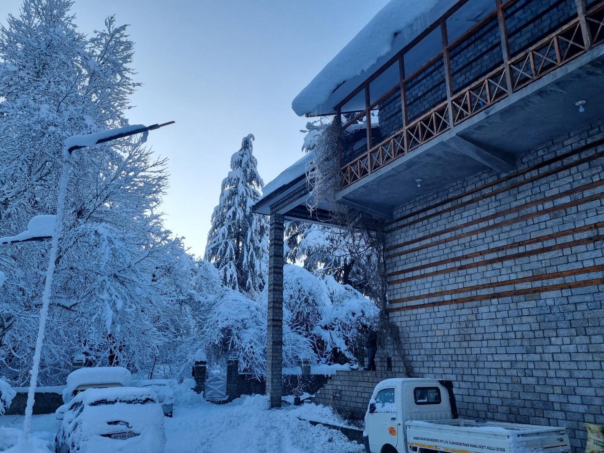 Banon Resorts Manali  Luaran gambar