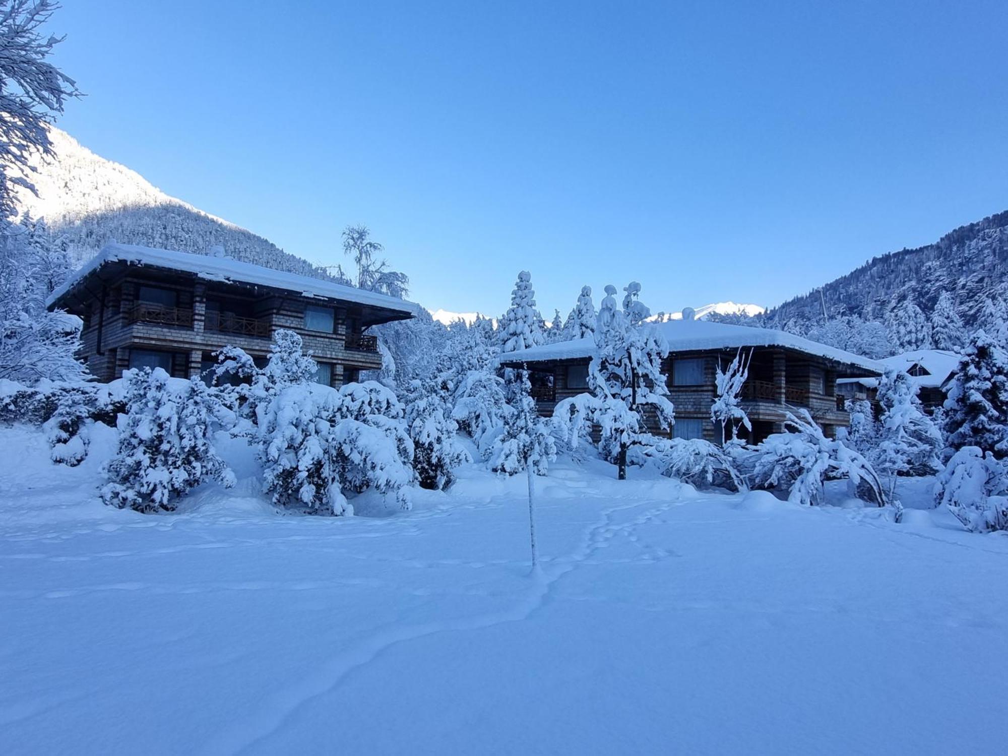 Banon Resorts Manali  Luaran gambar