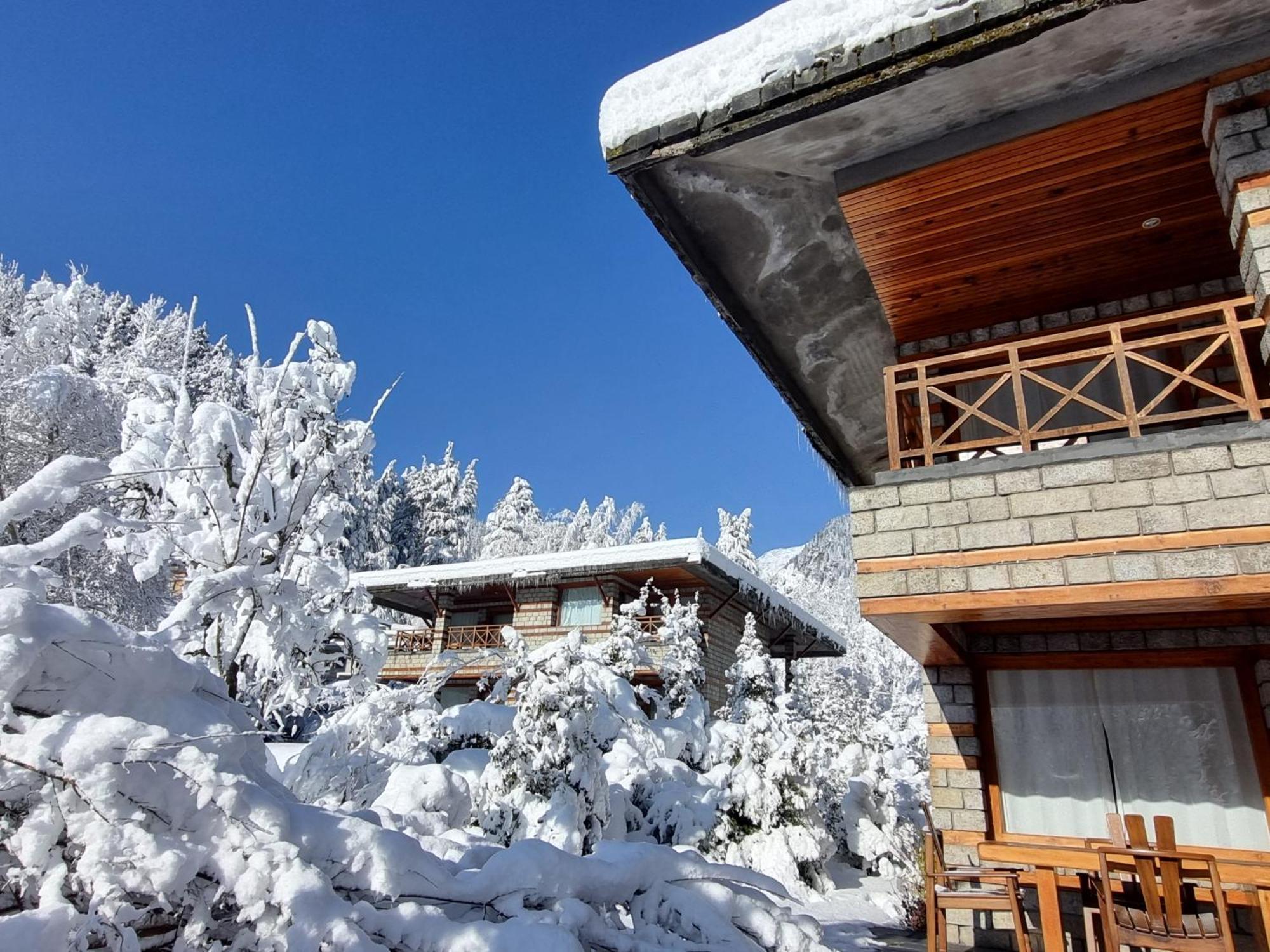 Banon Resorts Manali  Luaran gambar